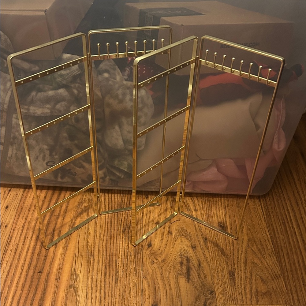 Gold Room Decor Set - Picture 4 of 7